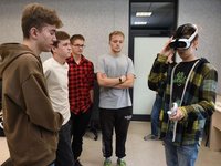 Барнаульских школьников и студентов колледжей приглашают на мастер-классы по по сборке и управлению беспилотниками Барнаульских школьников и студентов колледжей приглашают на мастер-классы по по сборке и управлению беспилотниками