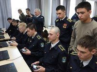 В АлтГТУ школьникам показали будущее: дроны, виртуальная реальность и IT-технологии В АлтГТУ школьникам показали будущее: дроны, виртуальная реальность и IT-технологии